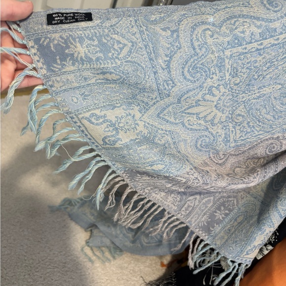 Multi-Color Scarves Collection - Picture 3 of 10